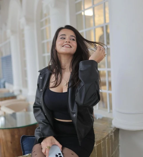 Jiya Housewife Escort Patel Nagar Delhi